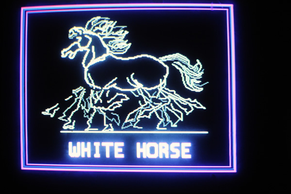 white-horse-ani